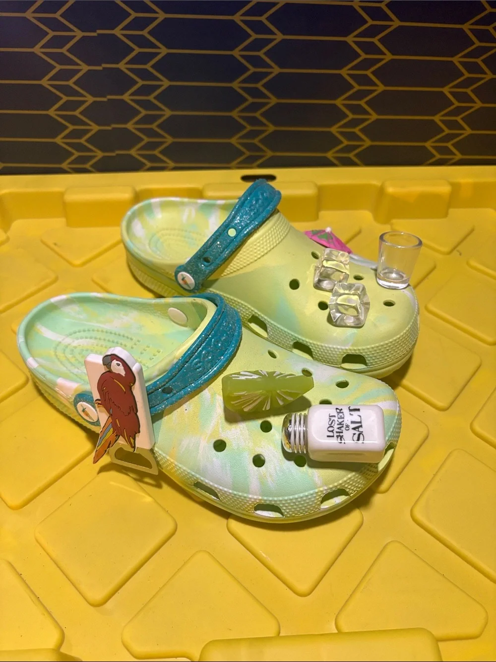 CROCS Jimmy Buffet Margaritaville Tie-Dye Lime Green  with Teal Strap and Charms